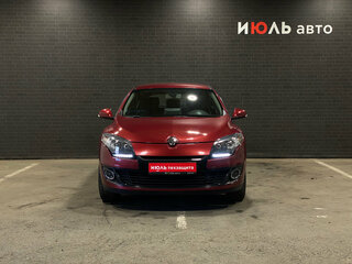 2014 Renault Megane III Рестайлинг, красный, 940000 рублей, вид 2
