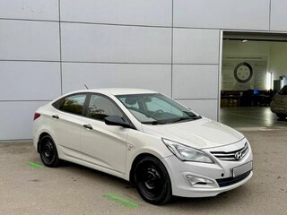 2015 Hyundai Solaris I Рестайлинг, бежевый, 929000 рублей, вид 3