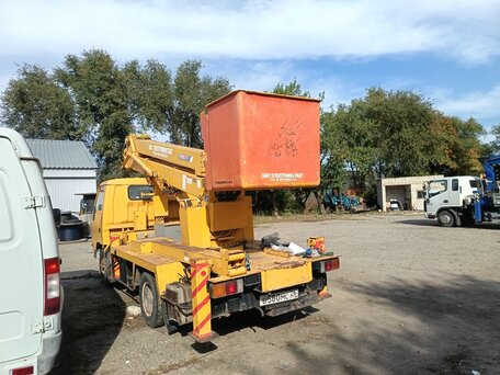 1988 Fuso (Mitsubishi) Canter, жёлтый, 2000000 рублей, вид 5