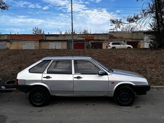 2005 Lada (ВАЗ) 2109, серебристый, 120000 рублей, вид 3