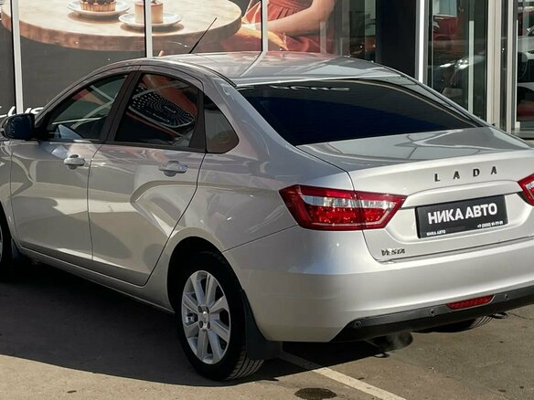 2022 Lada (ВАЗ) Vesta I, серый, 990000 рублей - вид 4