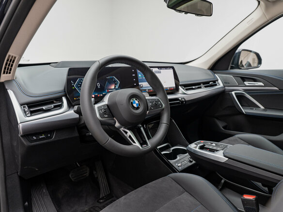 2026 BMW X1 Long 25Li xDrive III (U11/U12), чёрный, 5800000 рублей - вид 14