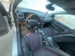 2008 Ford Focus II Рестайлинг, серебристый, 550000 рублей, вид 4