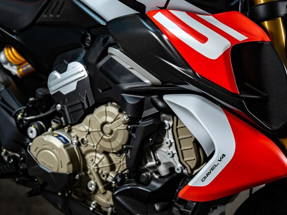 2026 Ducati Diavel V4, белый, 4350000 рублей - вид 7