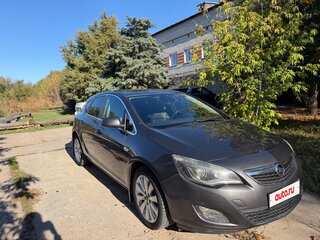2011 Opel Astra J, серый, 750000 рублей, вид 3