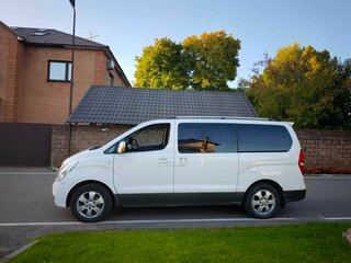 2014 Hyundai Grand Starex I, белый, 2260000 рублей, вид 2