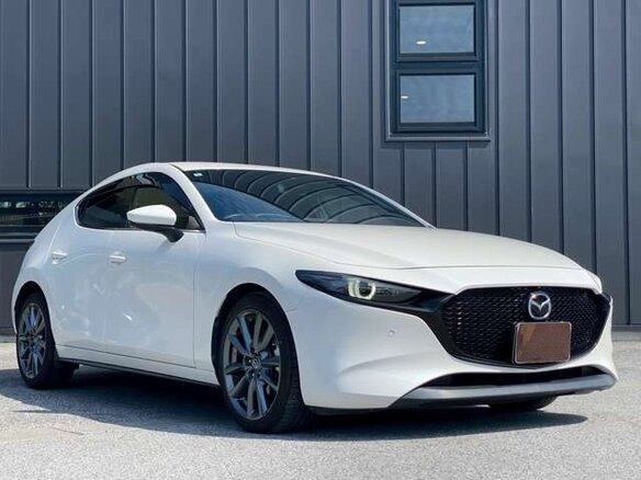 2023 Mazda 3 IV (BP), белый, 1315000 рублей