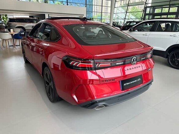 2026 Volkswagen Lamando L GTS II Рестайлинг, чёрный - вид 3