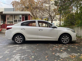 2018 Kia Rio IV, белый, 1180000 рублей, вид 5