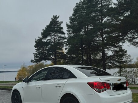 2013 Chevrolet Cruze I Рестайлинг, белый, 750000 рублей, вид 2