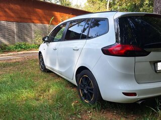 2013 Opel Zafira C, белый, 920000 рублей, вид 2