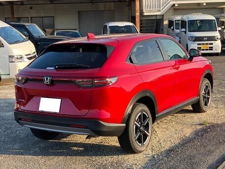 2026 Honda Vezel II Рестайлинг, красный, 2560000 рублей, вид 4