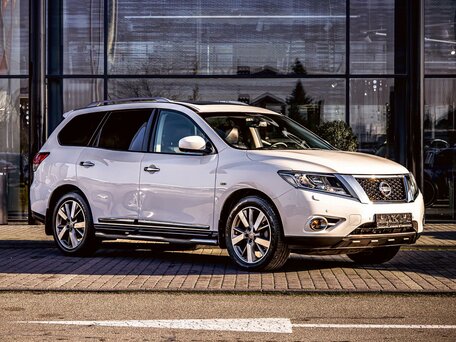 2016 Nissan Pathfinder IV, белый, 1595000 рублей, вид 3