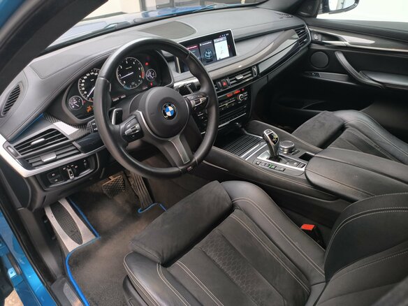 2018 BMW X6 30d II (F16), голубой, 4650000 рублей - вид 31