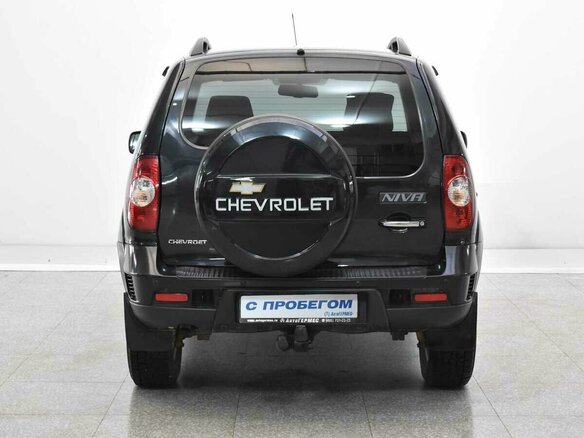 2018 Chevrolet Niva I Рестайлинг, чёрный, 605000 рублей - вид 2