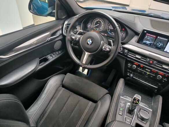 2018 BMW X6 30d II (F16), голубой, 4650000 рублей - вид 26