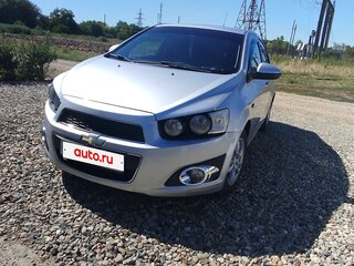 2012 Chevrolet Aveo II, серебристый, 550000 рублей, вид 1