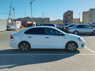 2019 Volkswagen Polo V Рестайлинг, белый, 1157000 рублей, вид 4