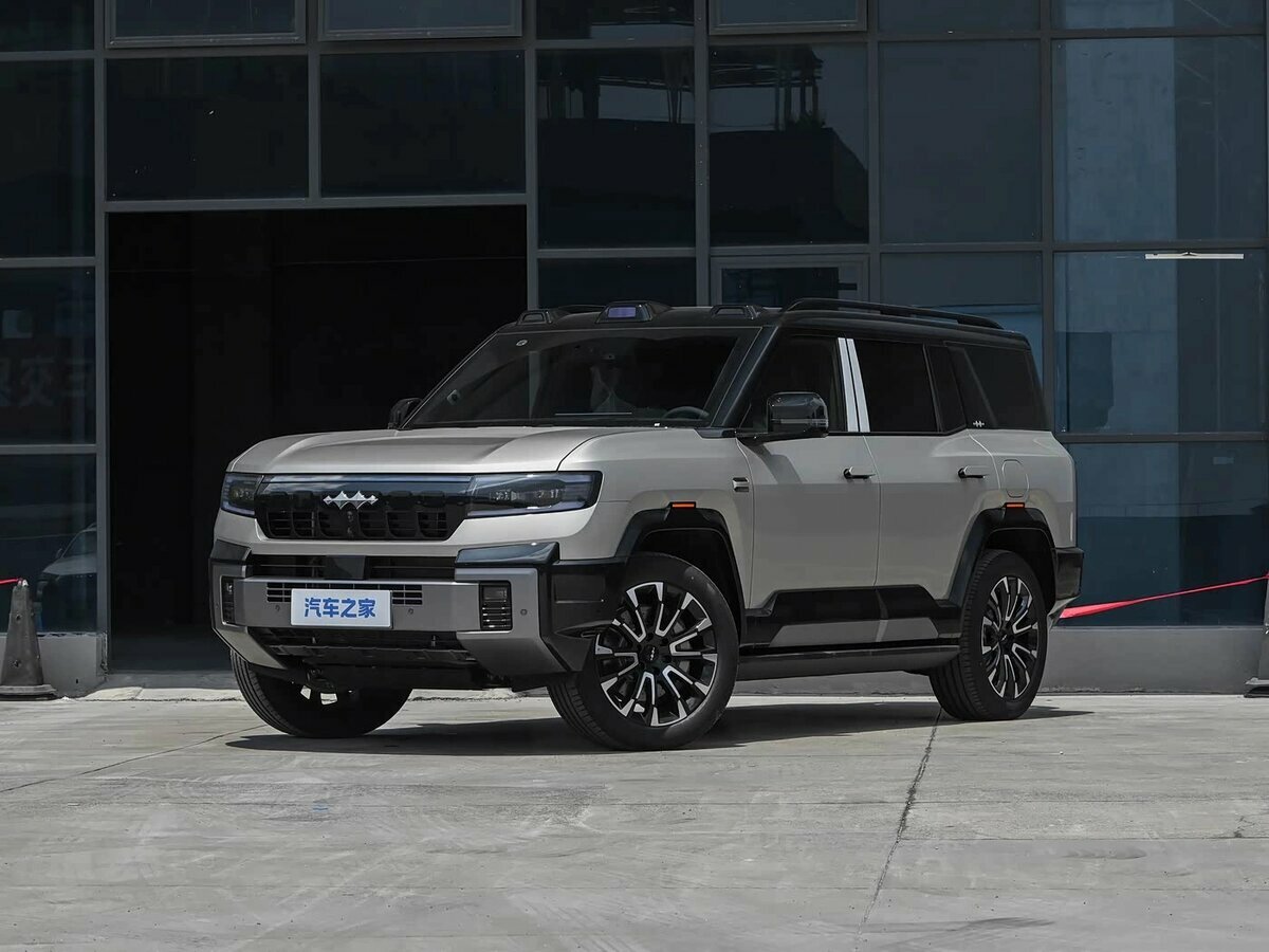 Открыть фотографии: BYD FangChengBao Leopard 8