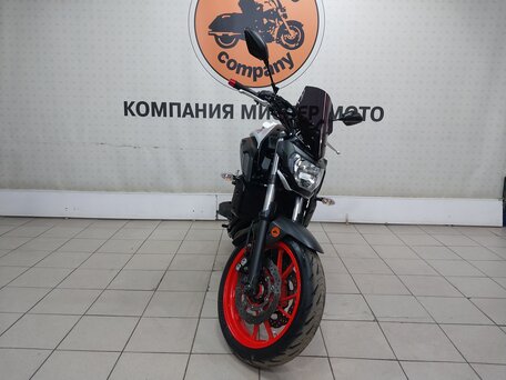 2018 Yamaha MT-07 (FZ-07), серый, 749000 рублей, вид 3
