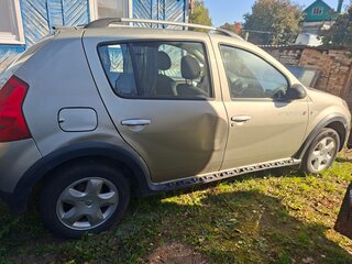 2013 Renault Sandero Stepway I, бежевый, 350000 рублей, вид 4