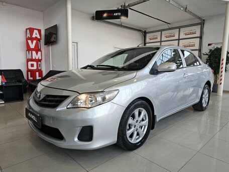 Toyota Corolla X (E140, E150) Рестайлинг