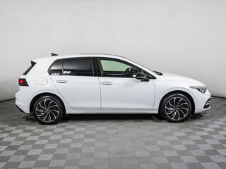 2020 Volkswagen Golf VIII, белый, 2508000 рублей, вид 4