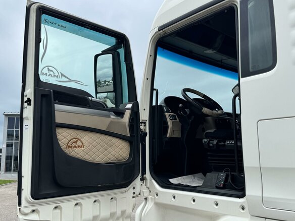 2017 MAN TGX, белый, 3650000 рублей - вид 13