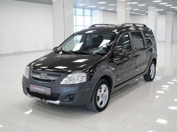 2018 Lada (ВАЗ) Largus Cross I, фиолетовый, 734000 рублей