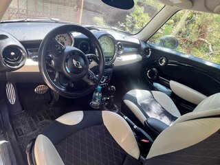 2012 Mini Hatch Cooper S II (R56) Рестайлинг, белый, 1050000 рублей, вид 4