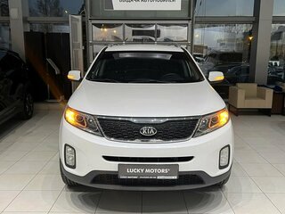 2019 Kia Sorento II Рестайлинг, белый, 1795000 рублей, вид 2