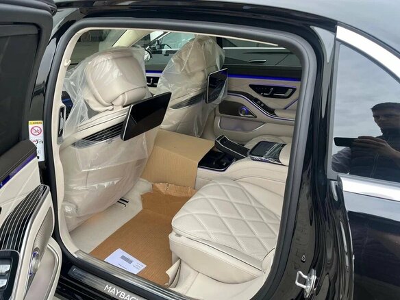 2025 Mercedes-Benz Maybach S-Класс 580 II (Z223), чёрный, 29100000 рублей - вид 3