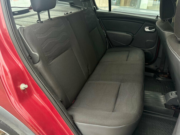 2013 Renault Sandero Stepway I, красный, 739000 рублей - вид 10