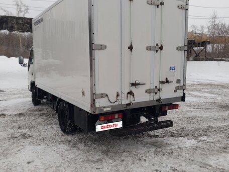 2004 Isuzu Elf (N-series), белый, 2100000 рублей, вид 3