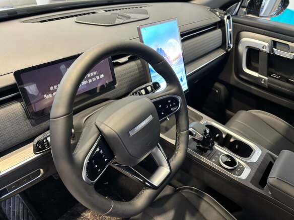 2026 Jaecoo J7 I Рестайлинг, чёрный, 3259000 рублей - вид 1