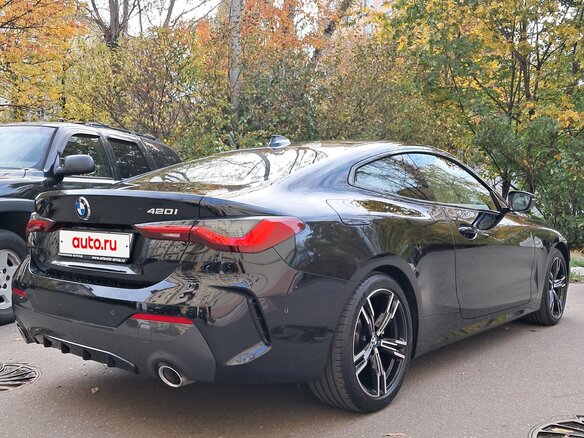2022 BMW 4 серии 420i G22, G23, G26, чёрный, 5365000 рублей - вид 4