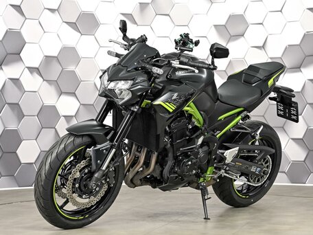 2022 Kawasaki Z 900, чёрный, 1099000 рублей, вид 2