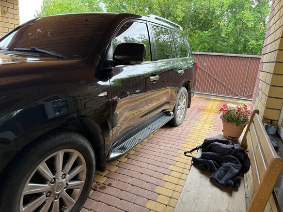 2011 Lexus LX 570 III, чёрный, 3050000 рублей - вид 14