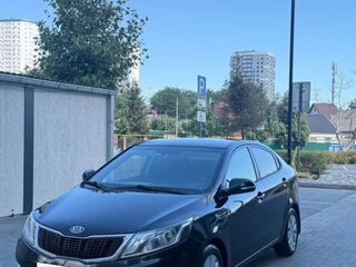 2015 Kia Rio 6-speed III, чёрный, 600000 рублей, вид 1