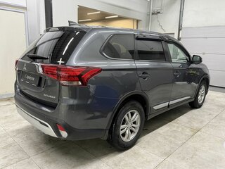 2019 Mitsubishi Outlander III Рестайлинг 3, серый, 1539000 рублей, вид 4