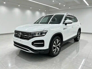 2022 Volkswagen Tayron I, белый, 1900000 рублей, вид 1