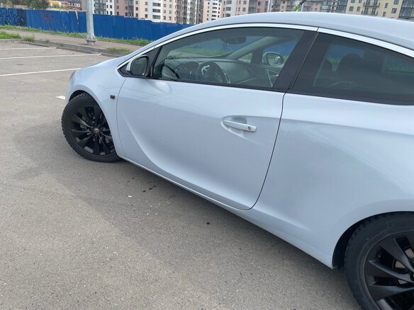 2012 Opel Astra GTC J Рестайлинг, белый, 750000 рублей - вид 6