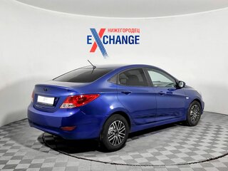 2013 Hyundai Solaris I, синий, 639000 рублей, вид 5