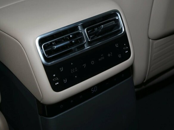 2026 Li Auto (Lixiang) L7 52.3 kWh I Рестайлинг, серебристый, 9220000 рублей - вид 19