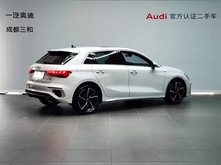 2023 Audi A3 Sportback 35 TFSI IV (8Y), белый, 1850000 рублей, вид 1
