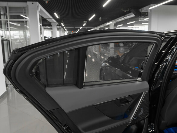 2024 BMW 5 серии 530i xDrive VIII (G60/G61/G68), синий, 8500000 рублей - вид 31