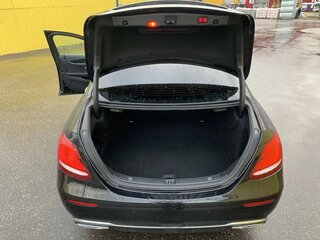 2017 Mercedes-Benz E-Класс 220 d V (W213, S213, C238), чёрный, 2550000 рублей, вид 5