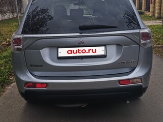 2012 Mitsubishi Outlander III, серебристый, 980000 рублей, вид 3