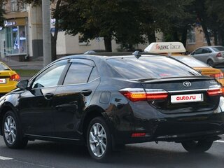 2016 Toyota Corolla XI (E160, E170, E180) Рестайлинг 1, чёрный, 2200000 рублей, вид 3