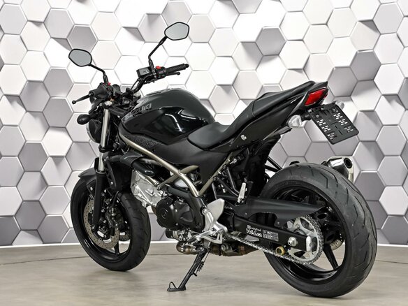 2021 Suzuki SV 650, чёрный - вид 7